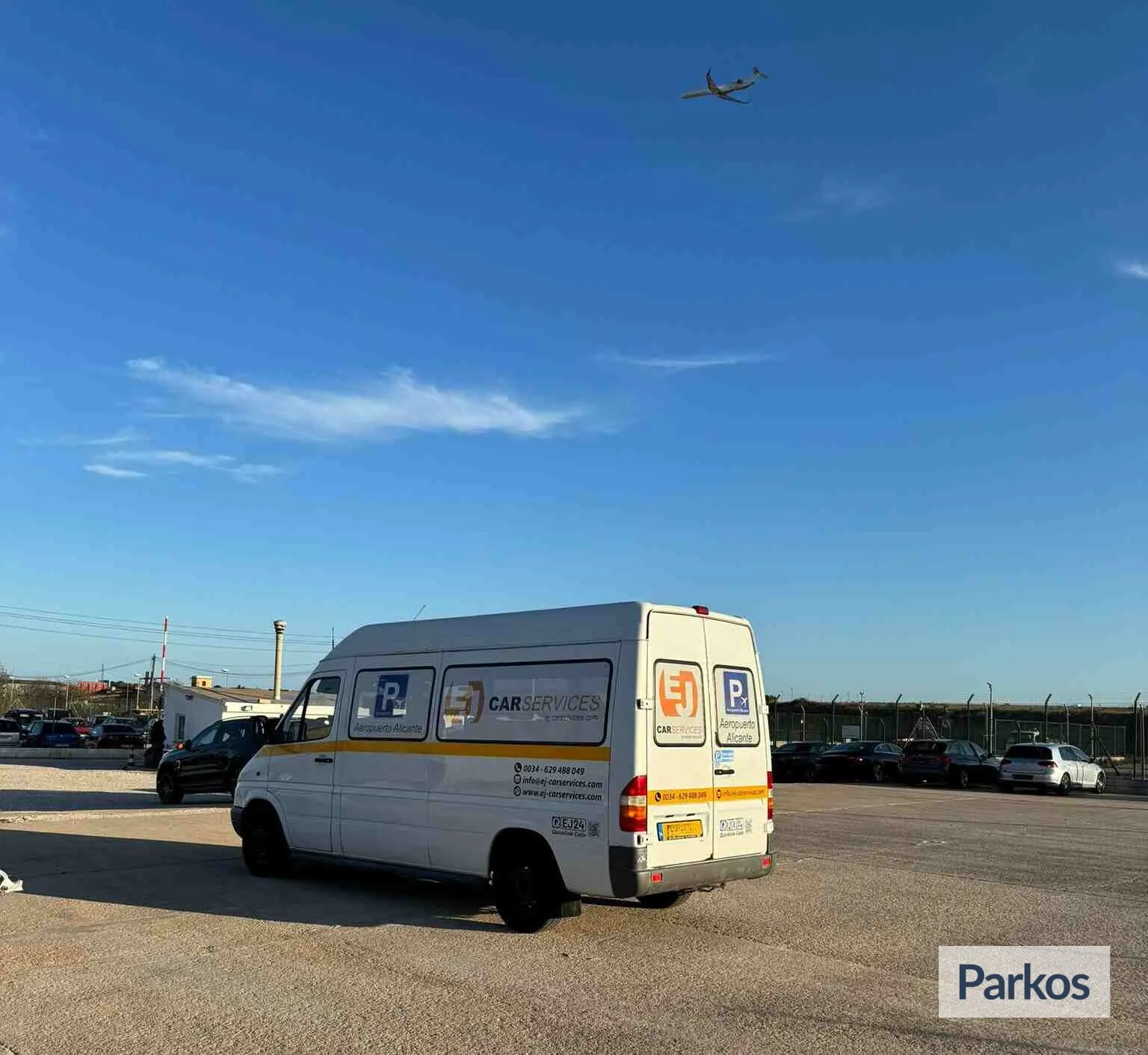 EJ Carservices - Parking Aeropuerto Alicante - picture 1